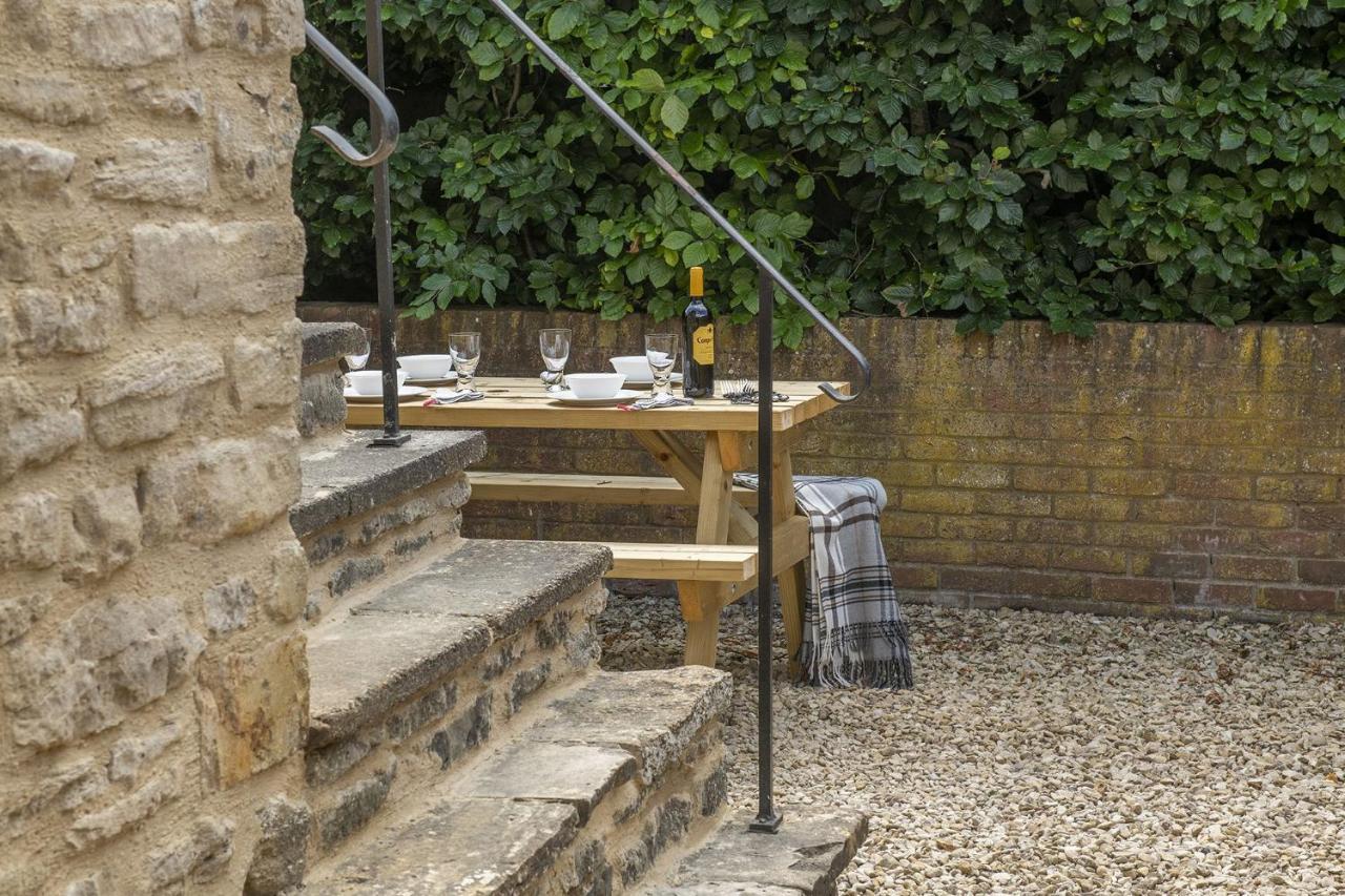 The Milking Parlour Villa Malmesbury Dış mekan fotoğraf
